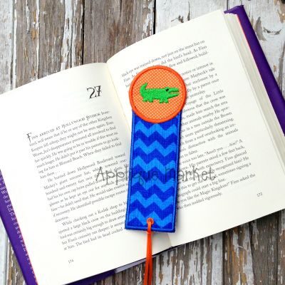 Gator Circle Bookmark