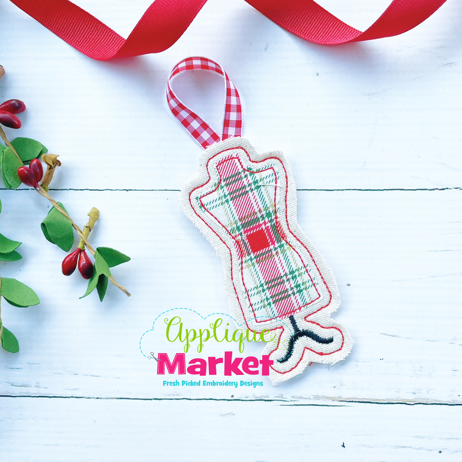 In the Hoop Ornament Sewing Dress Form